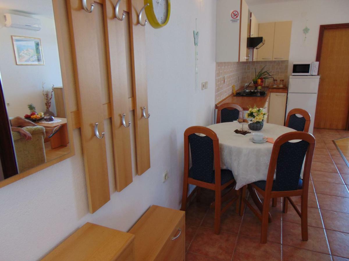Apartment Mia Malinska Zewnętrze zdjęcie