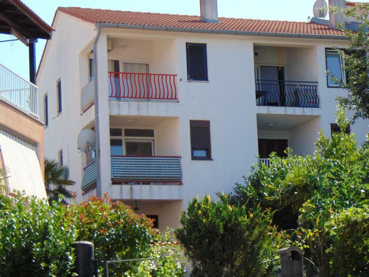Apartment Mia Malinska Zewnętrze zdjęcie