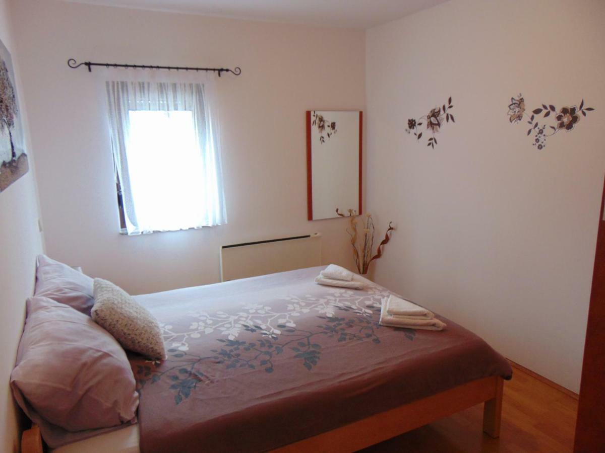 Apartment Mia Malinska Zewnętrze zdjęcie